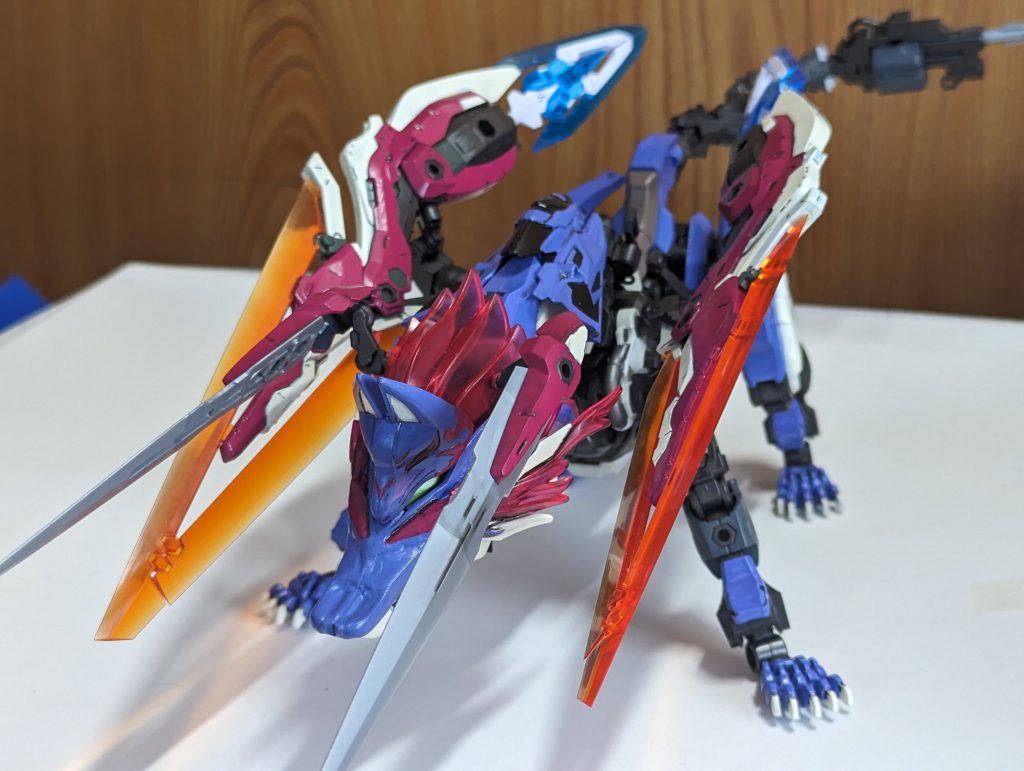 銃からブレードへ換装。