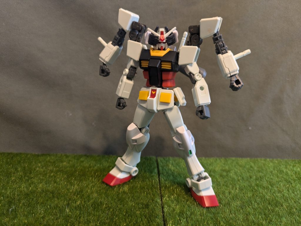 EGラーガンダムとEGガンダム、HGガンダムと一部鉄血ジョイントを使用しています。