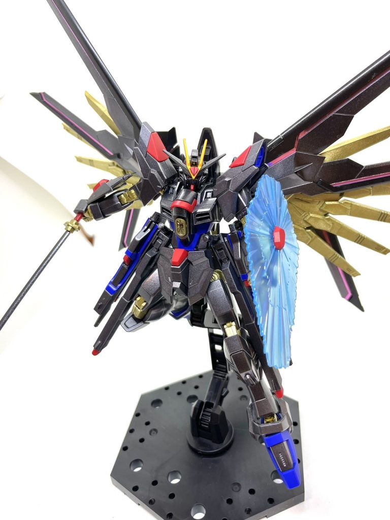 特にブラックした意味はないです笑なんとなく過去のシナンジュスタインのことがよぎったのでブラックにしました！ 