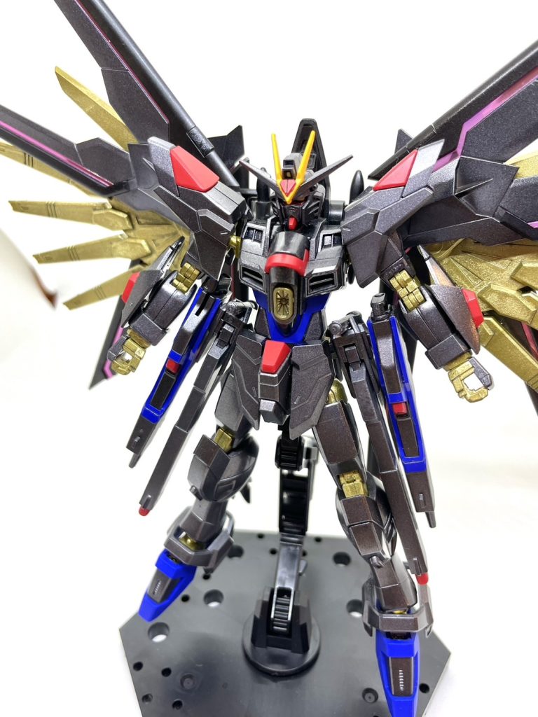 いつものシリーズは違うこれもまた良きかな笑今日は銀色のやつで乾杯！！