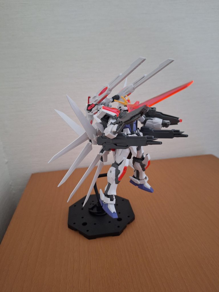 しょうがくせいのかんがえたがんだむ–3枚目/制作者：undershrine