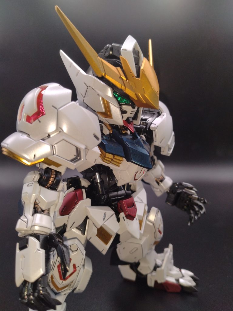 白外装は下地が黒じゃないのでちょっと軽く見えるかも。ただ、目指してたパール感が出せたので良し👍