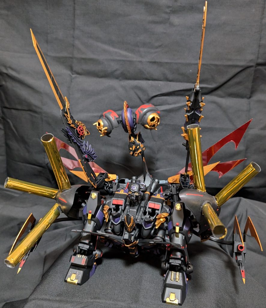 蝅骸魔獣阿鬼吽鬼をとりこみその他武装を生やし自ら移動して戦うことの出来る姿頭部は髑髏になっている蝅のように羽があるが飛べず食べれず這いつくばることしかできない作られし生命怨念がこの姿をつくっている(ていう解釈でお願いしますw)