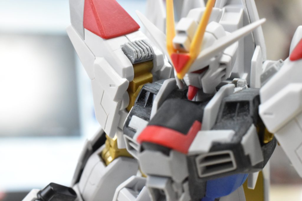 肩部にディテール追加