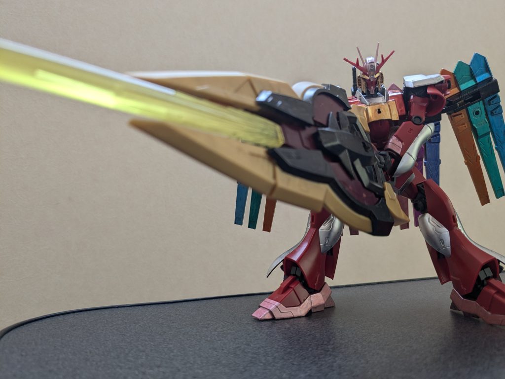 完全解放せずにビーム刃を付けて、禁忌•レーヴァティンのイメージ。こんだけの大物武器を持っても自立できるってのも、このキットの優秀なとこだな〜て思いました。 以上、フランドール・スカーレット専用ニュージオンガンダムな感じで作ってみました。これに影響を受け、もうひとつも鋭意制作中です。完成次第、またアップします。ご覧いただき、ありがとうございました!!