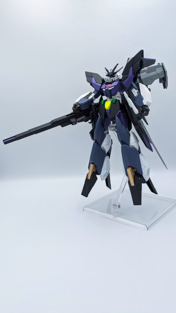正面から。ベースは一応ジュピターヴガンダムですが、今回も殆ど元のパーツを使ってないです。AGE2アルティメスやウーンドウォートみたいな「一応自立できる」すらありません。