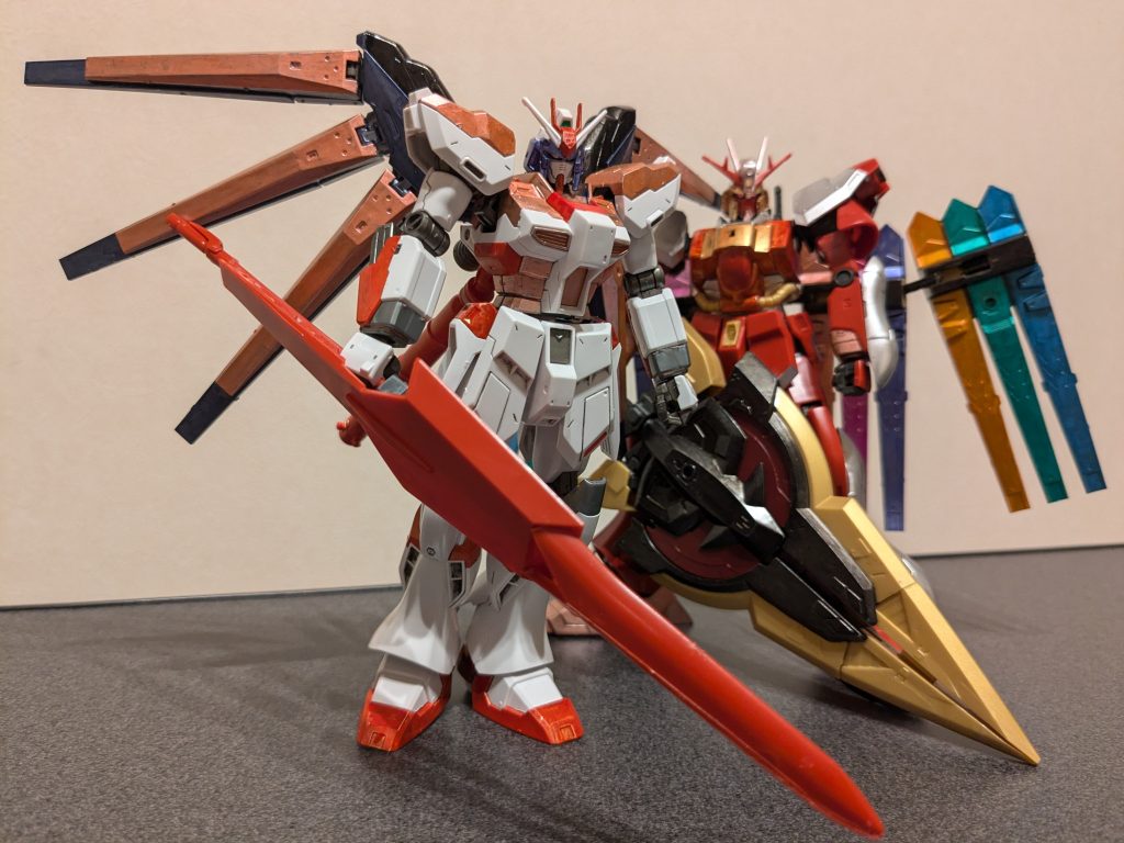 と、言うわけで、姉妹機を並べて1枚。以上で、レミリア•スカーレット専用Hi-νガンダムでした。ご覧いただき、ありがとうございました!