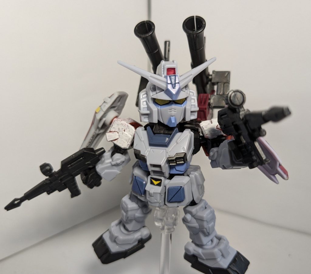 バズーカを背中に付けて、肩にシールドで重武装風