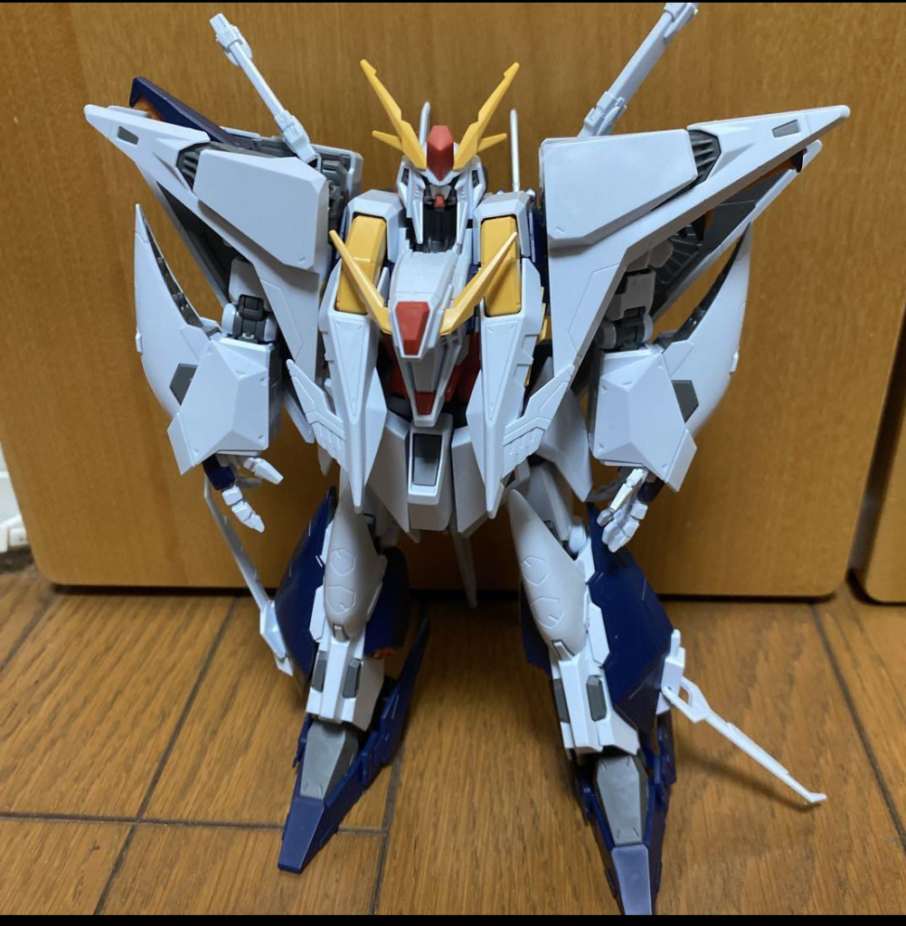 購入時の写真素組みだと驚きの白さですが、ほぼ設定通りなんですよね。