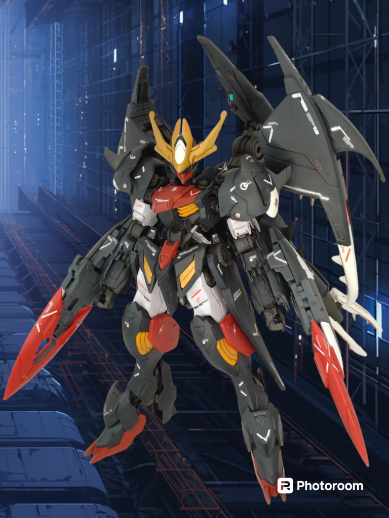 本体はいじっていませんが、腕のホーネットのおかげでボリュームUP正直、デカール張る前はとっても微妙でしたが、プレバンEWパーツセットに付いていたデカールがいい仕事をしてくれました(gandam-hand2)