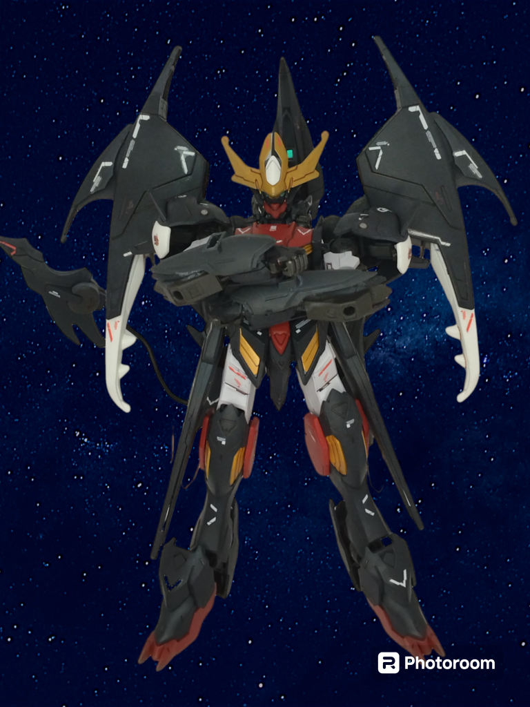 某スーパーロボット感 その2こっちは完全に配色とウイングの形状のせいですね(zaku-kao4)