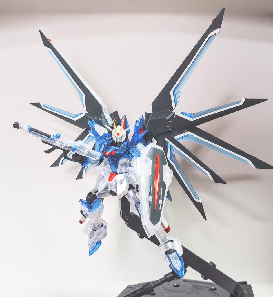 基本的にはクリアカラー以外は水性ホビーカラーで塗装しました。