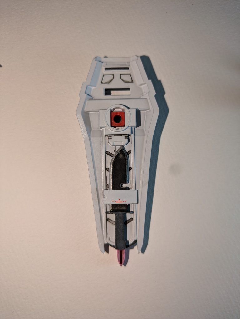 普段は対ビームシールド裏にマウントするようにしています 。 