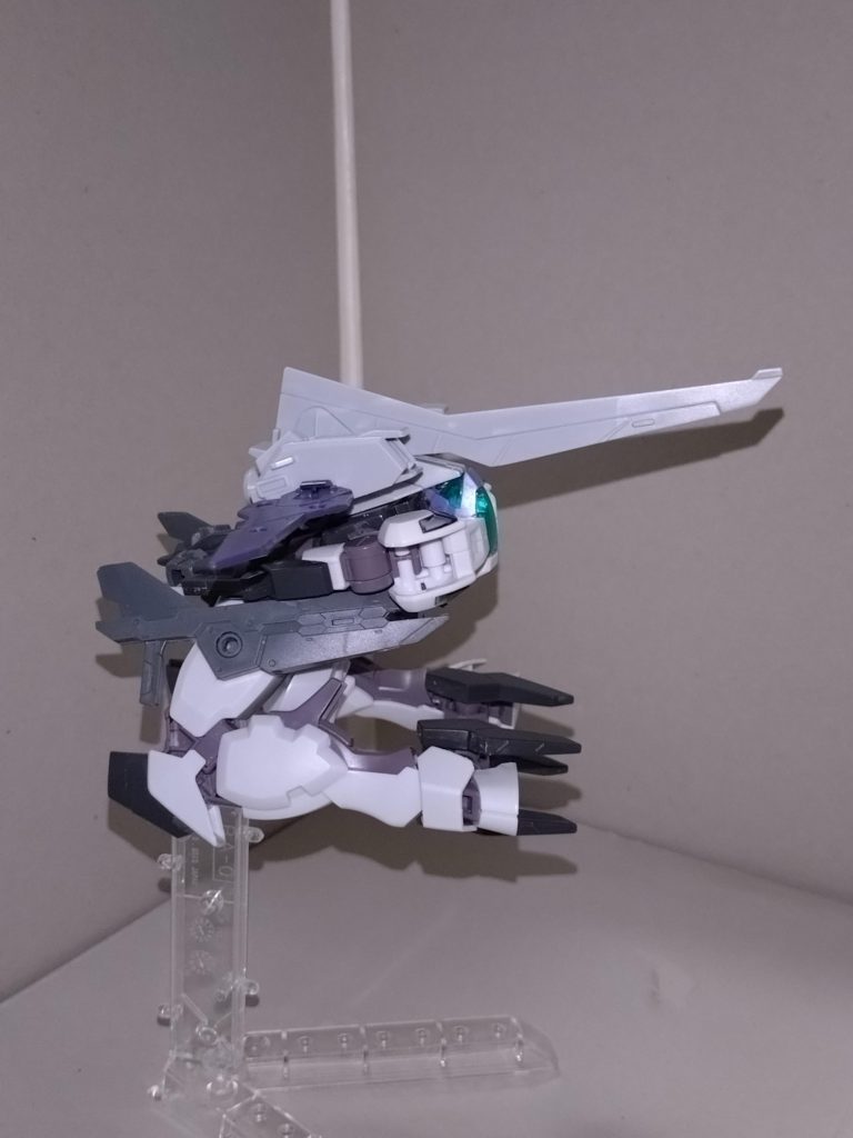 麻弥「これで完成···といいたいところだが、この機体にはもう1つ、中間形態があるのだ」