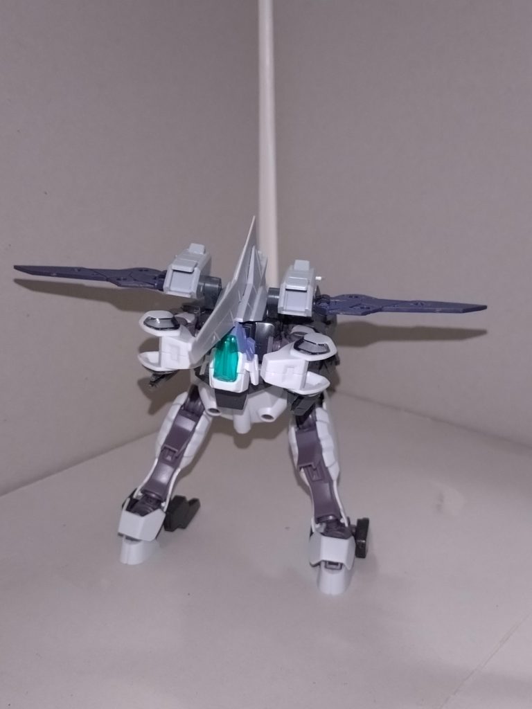 離着陸時に主に使われる中間形態。戦闘時にはあまり使われない。麻弥「おや、誰だ、ガウォーク形態だなどと言ったのは？」