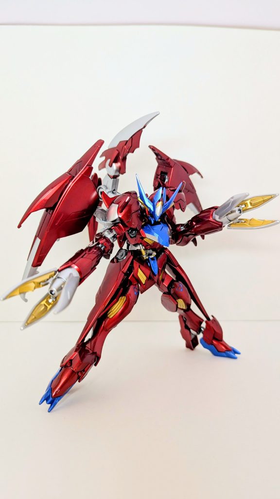 とても格好良いキットで楽しく作れました。