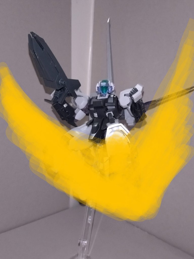 脚にエネルギーを貯め、Vの字型の電撃をまとった蹴りを放つ「雷鳴Vの字蹴り」。宇宙艦のメインエンジンブロックに直撃させると、その艦を航行不能にして、乗員を総員退艦に追いやるほどの致命的なダメージを与える。悪堕ちしたペガサスⅡを沈めたのもこの技。ただしエネルギーの損耗が著しく、使用後は12時間出撃不能になる。 〜羽丘女子学園同窓会報より〜