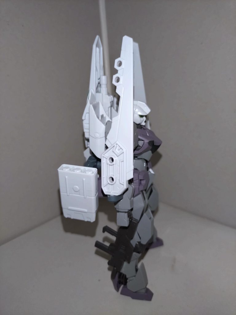 美咲「白金先輩、今回はこいつの変形プロセスからですよね」燐子「そうなんだ。じゃ順を追って解説するね」