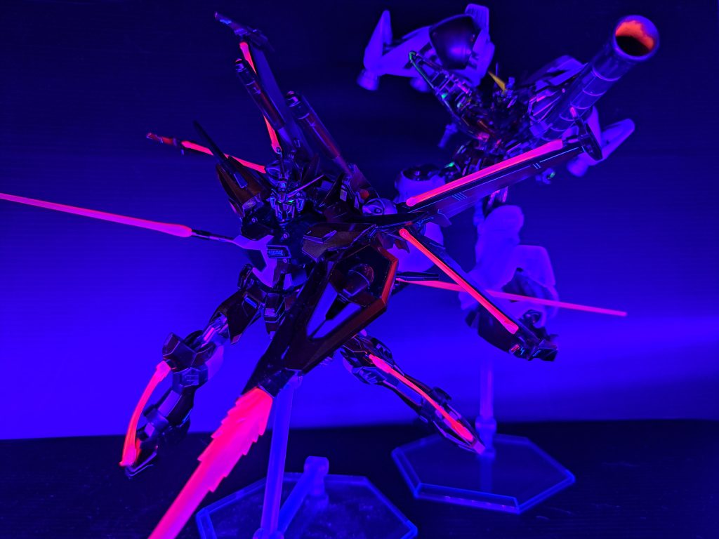 とりあえず最後はブラックライト照射で。