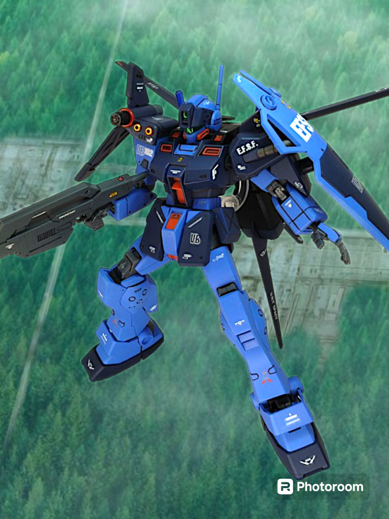 明るい青はエアリアルブルーとガンダムブルーの混合濃い青はティターンズブル－の1と2の混合です白べ一スで作ったらかなりヒロイックになりそうですね(gundam-kao6)