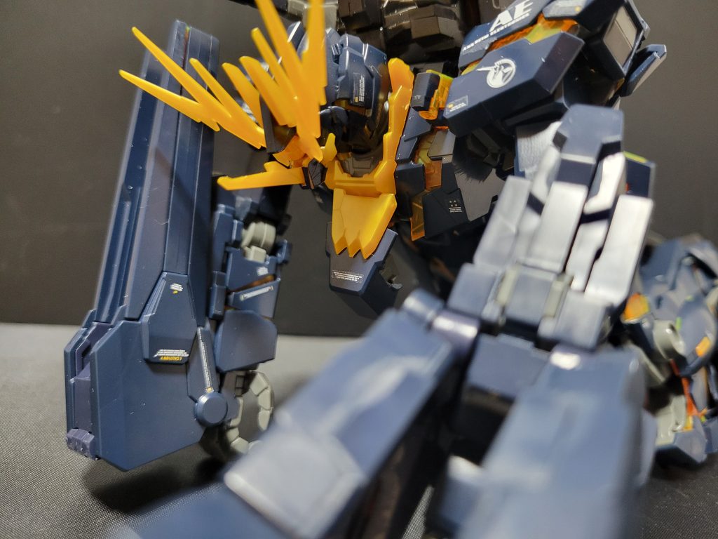 最後は「お前もガンダムか！」からの力尽きて倒れ込んだシーンです。中々撮影が難しかったので、また再トライするかもしれません