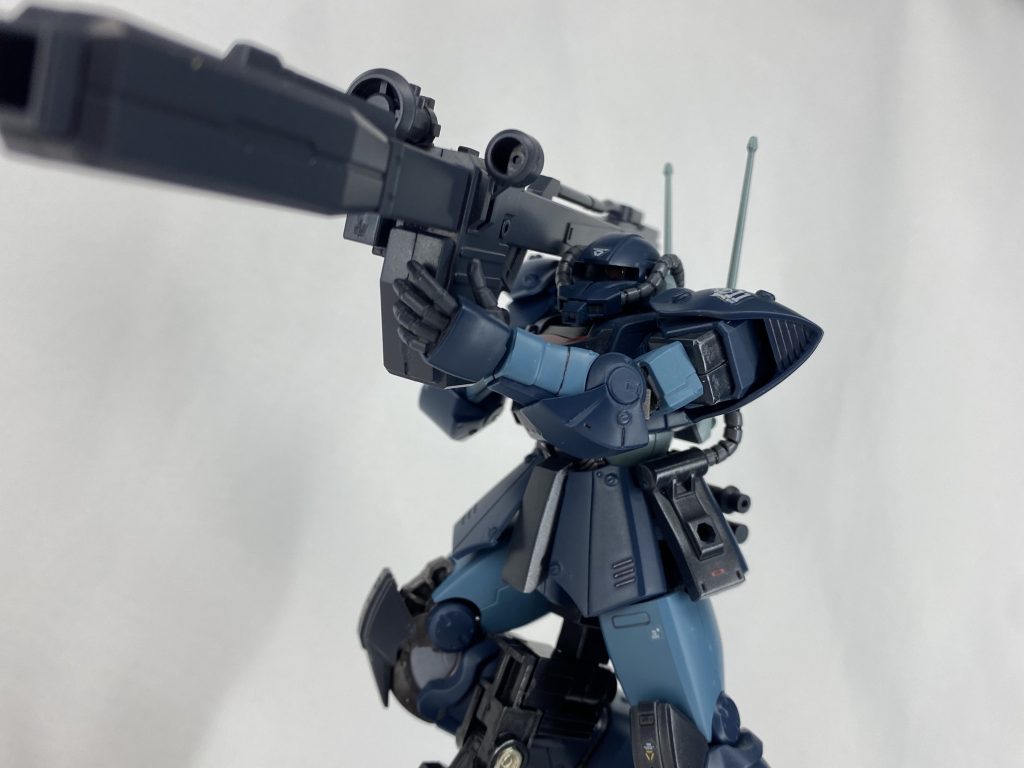 これはMSD系で初めて作るキットでした。プラモデル自体も大分ブランクがあっての作製だったので、進化に感動した思い出。（だいたいHGUCギャプランあたりでプラモ離れしてました。）故に「1/144にコーションシールだと！？」って驚いてペタペタ貼ってます。（今なら転写デカール使うなあ）