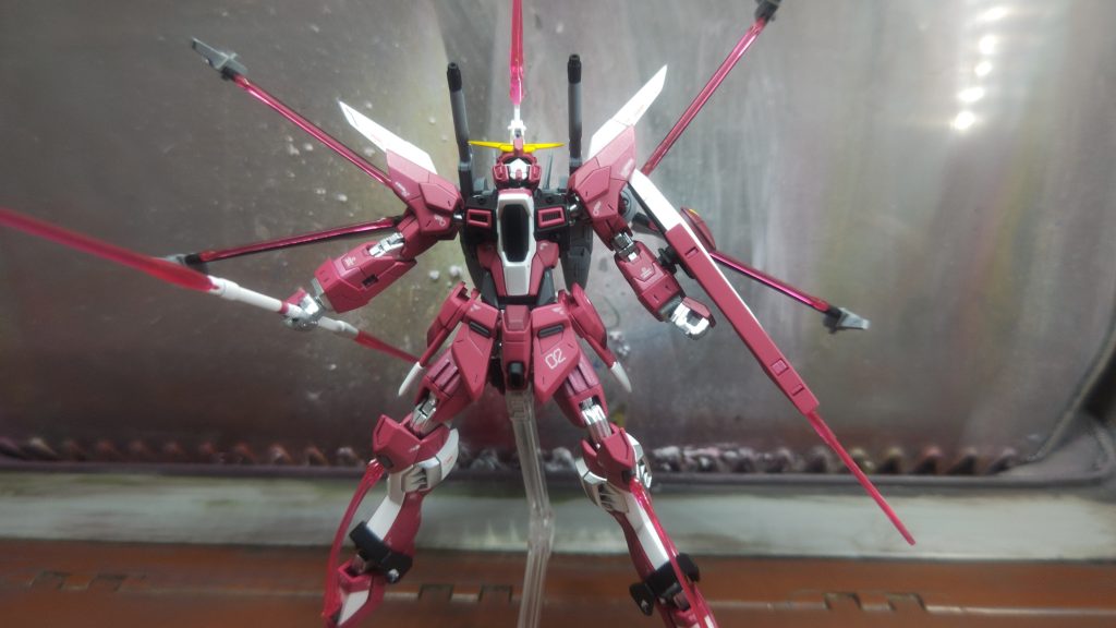 パワー全開!!!ってスーパーロボットが叫んでそうなポーズ(笑)