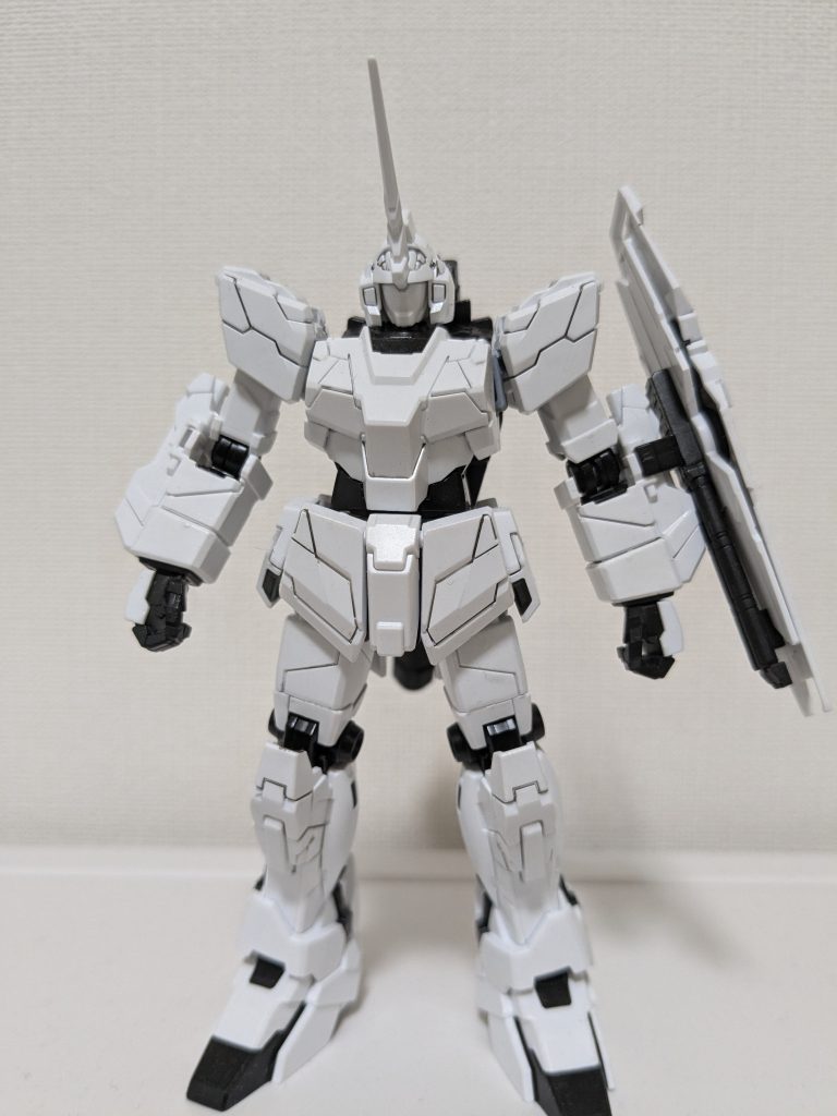 正面。何もいじってないですがスミ入れするだけでかなり映えるディテールがありますよね