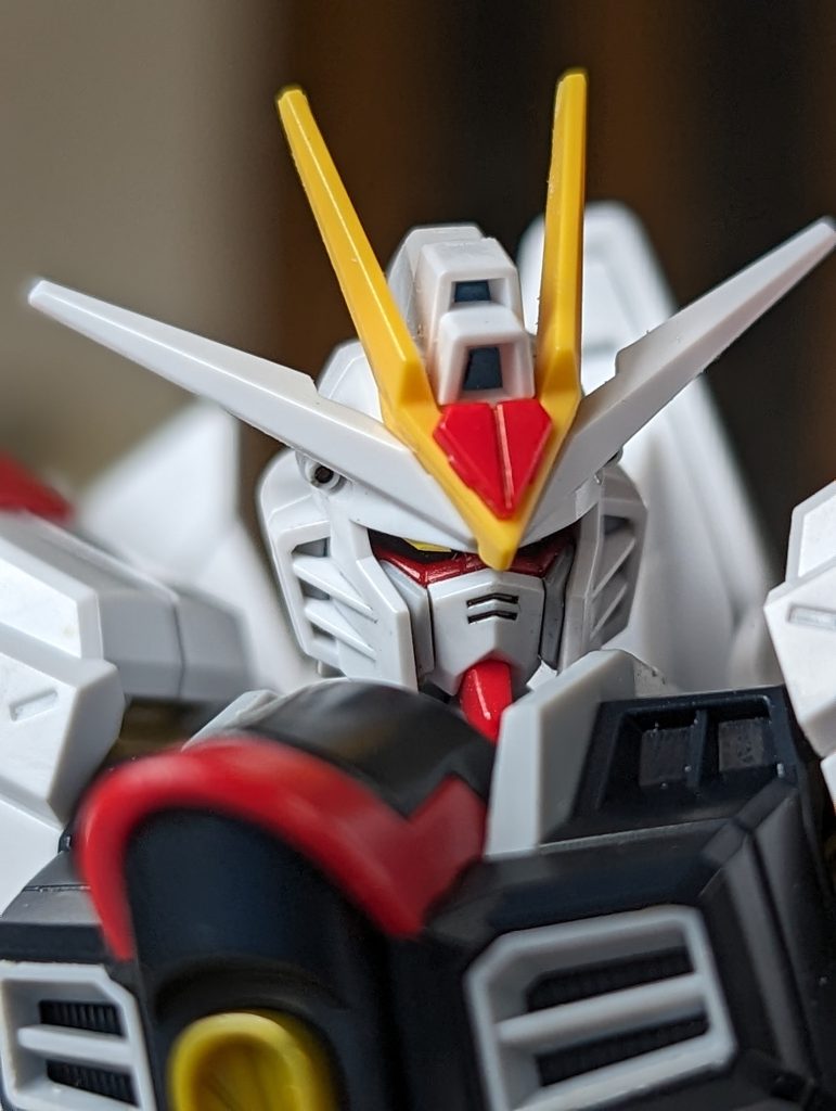 カメラアイシールは自作です。