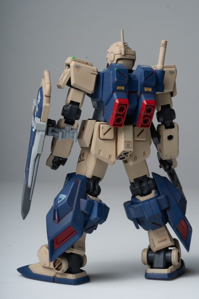 リヤビュー。バックパックは高機動仕様のジムストライカーと同型の仕様。