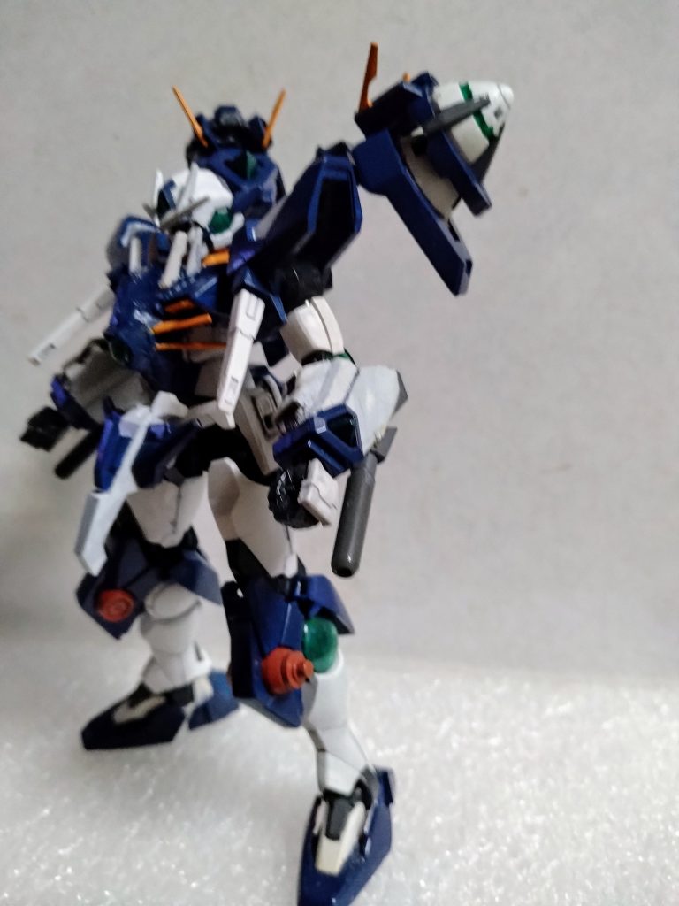 ガンダムダブルオー、ジャンク組み–5枚目/制作者：サト