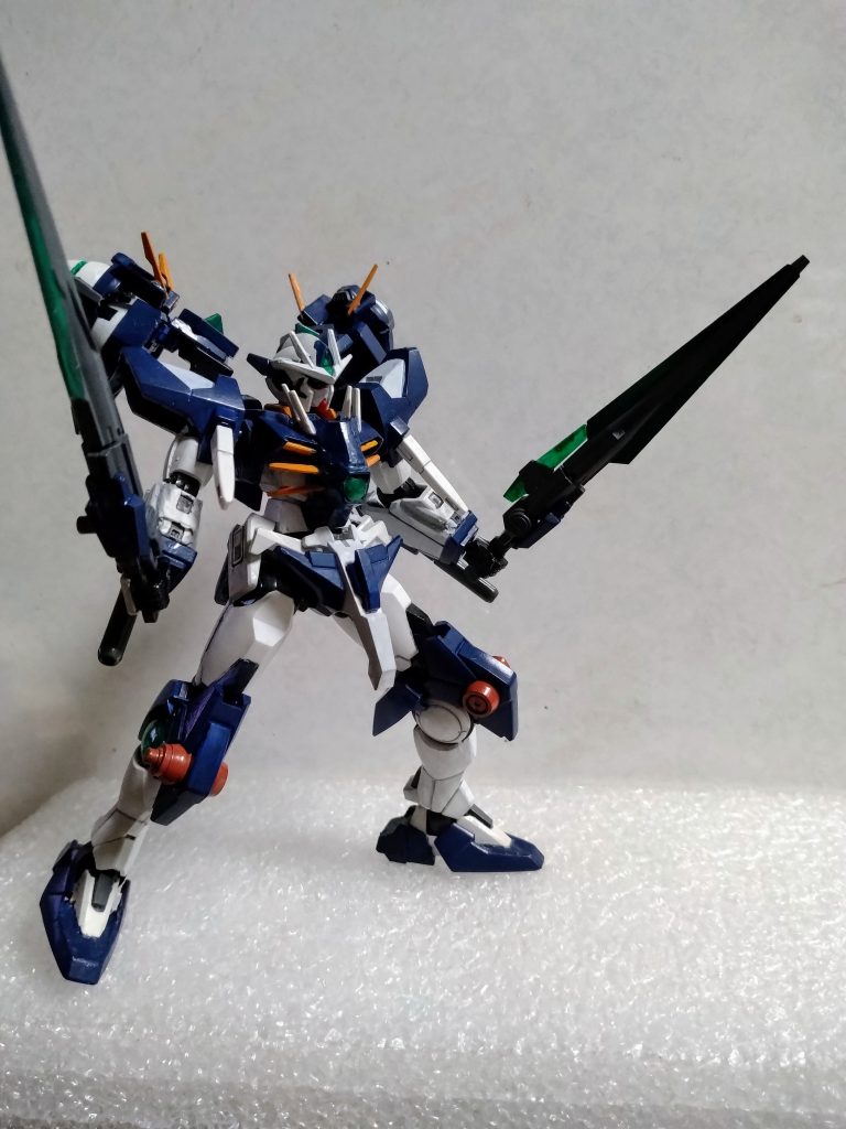 ガンダムダブルオー、ジャンク組み–4枚目/制作者：サト