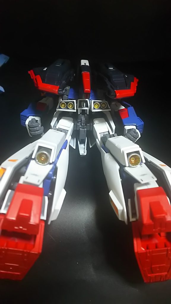 私はどちらかと言うと!ゼータ派では無くてマークⅡの方が放送当時は好きでした!若い方にはちょっと分からないかもですが!当時の私はファーストガンダムのイメージしかないわけで!勿論メディアにもない時にマークⅡを初めて見たあの衝撃は今でも覚えてます!