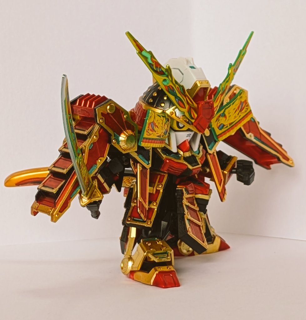 やり始めた時ちょっと後悔したんですが、完成したら（綺麗ではないにしろ）やっぱりかなり満足感ありますねでもマーカーでフル塗装はもうやらないです（笑）