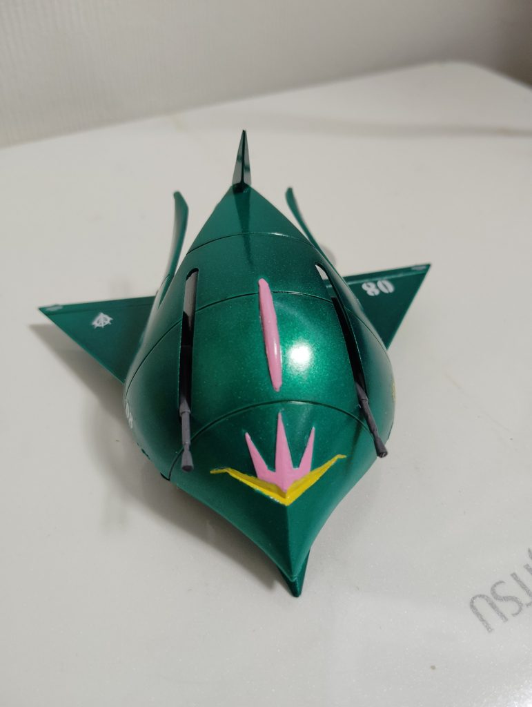 エメラルドグリーンで塗装