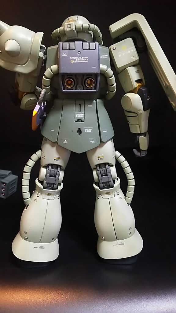 とは言え!ちょこっとは何かしらやってます!(笑)メタルボール埋め込んだり!楽なスジ彫り入れてたり!(笑)