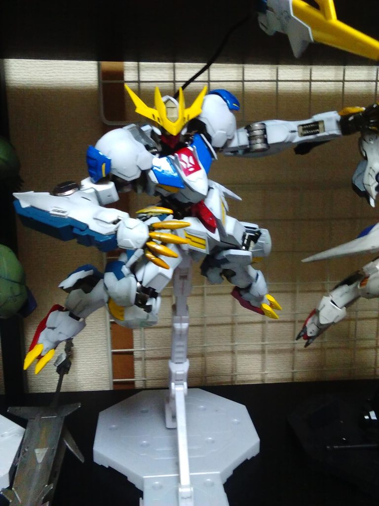 このバルバトスもかなり前の作品です！グラデーション塗装です！