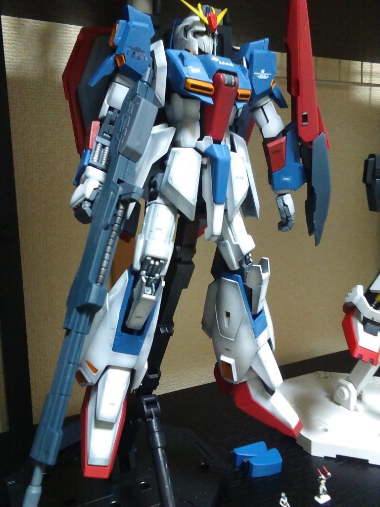 初めて作った1作目のZガンダムです！１枚しか無くてすいません！終わりです！