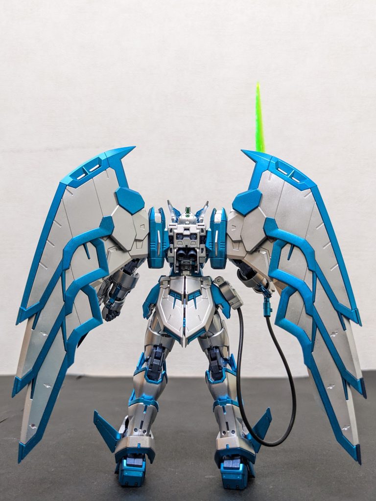 背面RGのパーツ分割の多さを活かして、マスキングなしで結構細かくここまで色分けできました😆!!