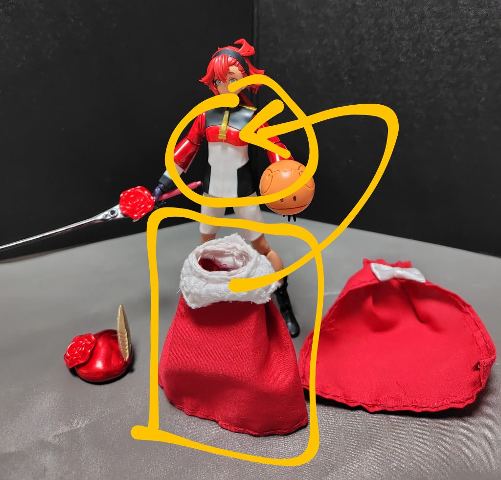 服装については腹部から脚部にかけてのロングスカートを装備させてます。※胸部パーツを引っこ抜いて、そこにスカートを上からはめる事で装着できます。