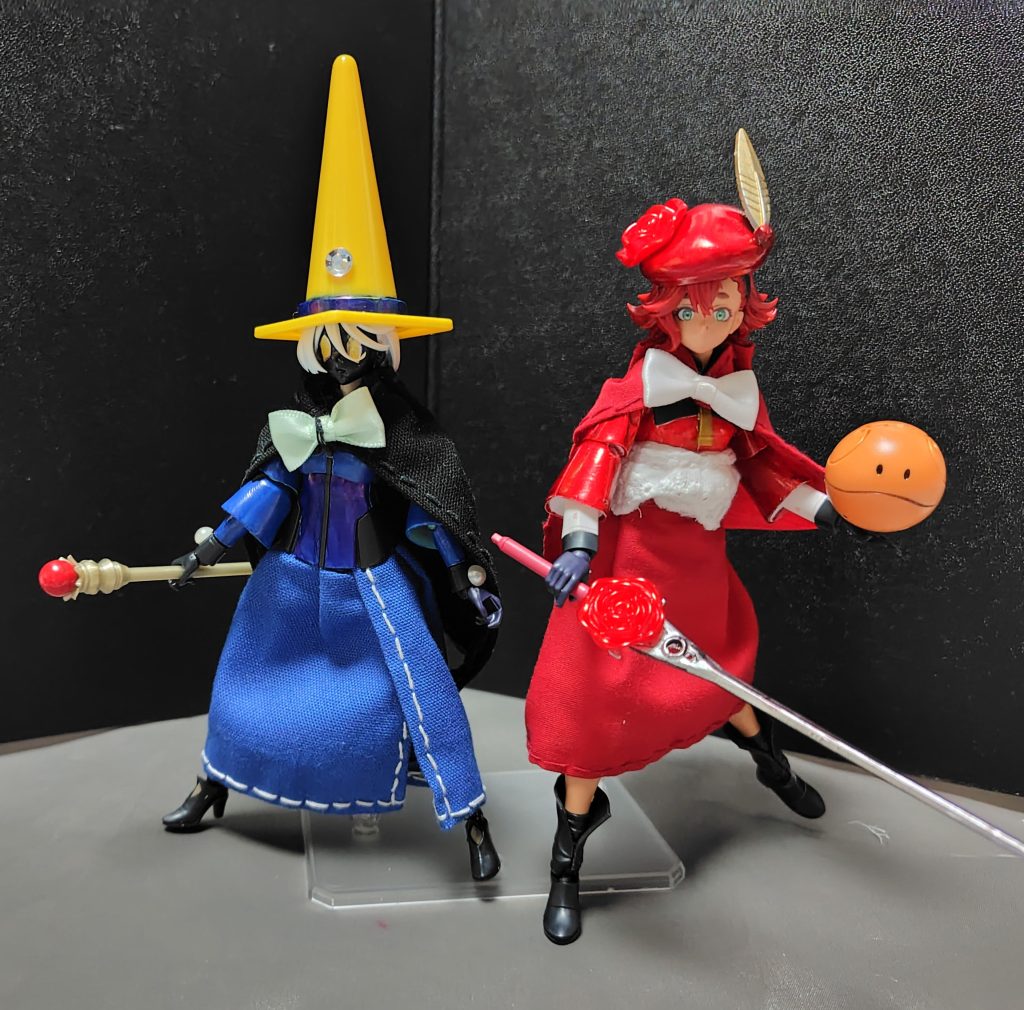 中古屋で2体目のスレッタを購入した当初は黒魔道士ミオリネに対抗して白魔道師を作ろうかなと考えていたのですが、スレッタに白魔道師のイメージが浮かばなかったので、赤魔道師にしてみました。チュチュパイセンに合ってるFFのジョブってなんだろう……やっぱモンクかな？……バーサーカーってのもありか。