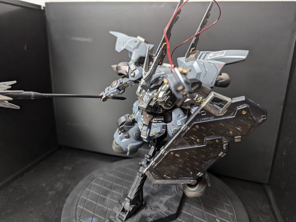 今回は改造工程の写真残してなかったので完成品のみの写真となります。こんなディランザもアリではないかなと作成した今作、如何でしたでしょうか。ここまで見て頂きありがとうございます🙏