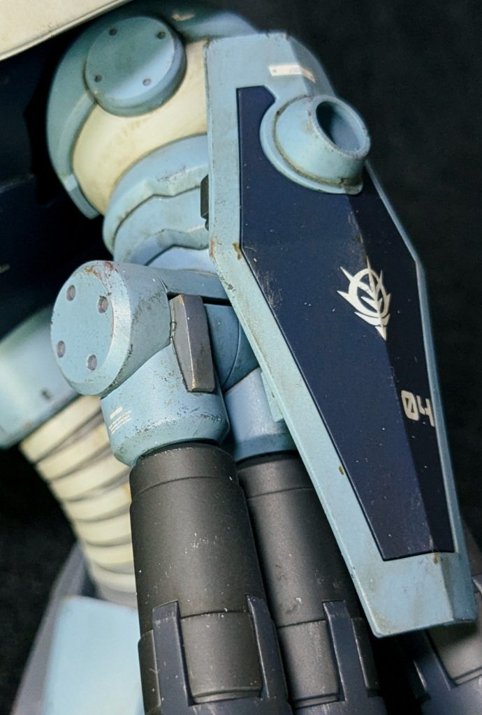 模型店に飾ってある上手な方のウェザリング見て勉強したら良い感じに出来た気がします。