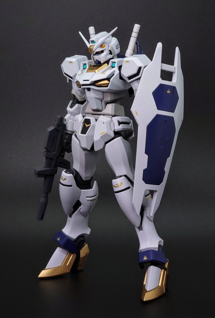 足首の変更、プロポーションの調整、マスクの加工をしています。