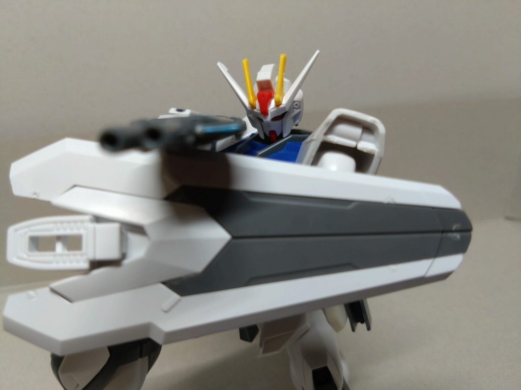 肩の隙間にはある方の動画で存在を知ったパテの作り方を実践してみました(１枚目はする前)