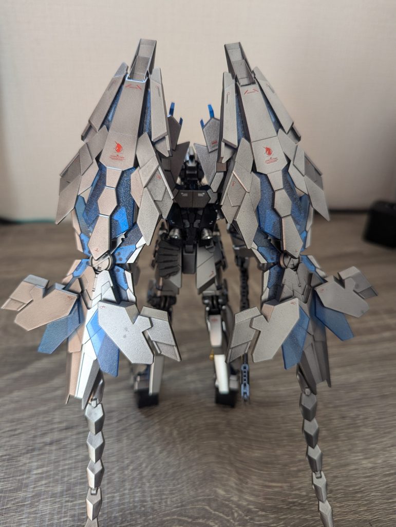背面