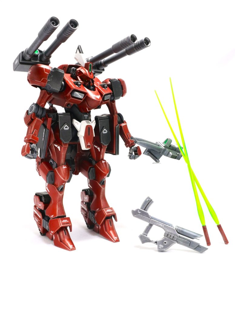 スタティックディスプレイ。ライフルは、ザウォートのライフルを改造。もちろん両腕にビームサーベルも装備してます。