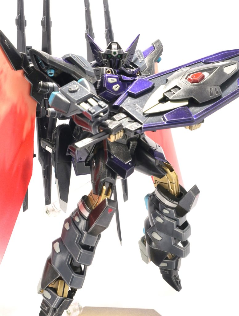 シールドからビームバスターソードを引き抜くところでポージング。