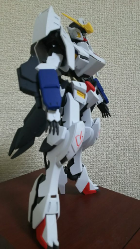 昔、地方に出張に行った時に宿泊先のホテルで作った物です!(笑)当時、暇だったんです!