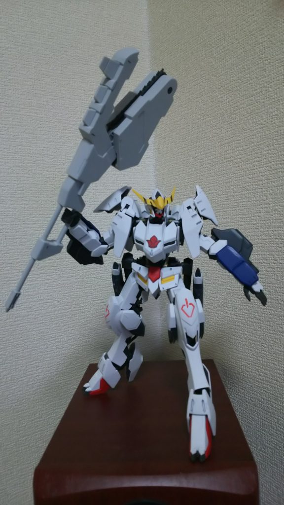 ホテル暮らしの時に周辺のお店で買ってから墨入れとガンダムマーカー、つや消しトップコートは使ってます!ちなみにホテルの方から、昼掃除の時にトップコートが匂うと怒られました!(笑)長期滞在だったので!助かりましたが!(笑)